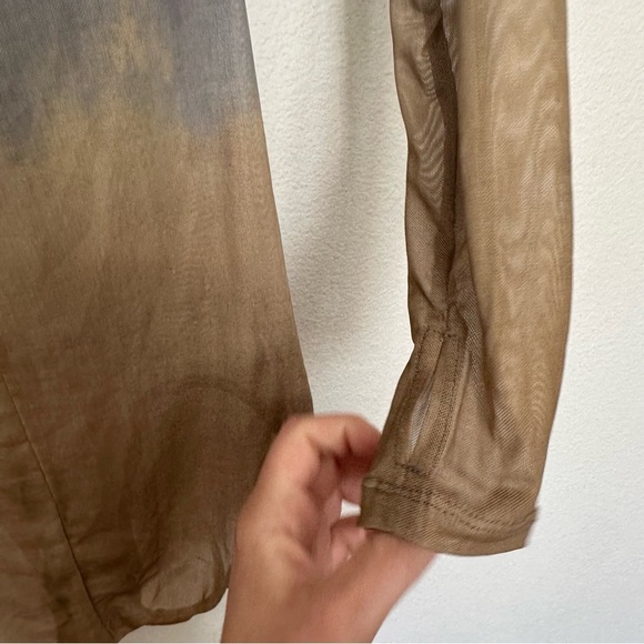 Gradient Long Sleeve Bodysuit - Picture 4 of 5